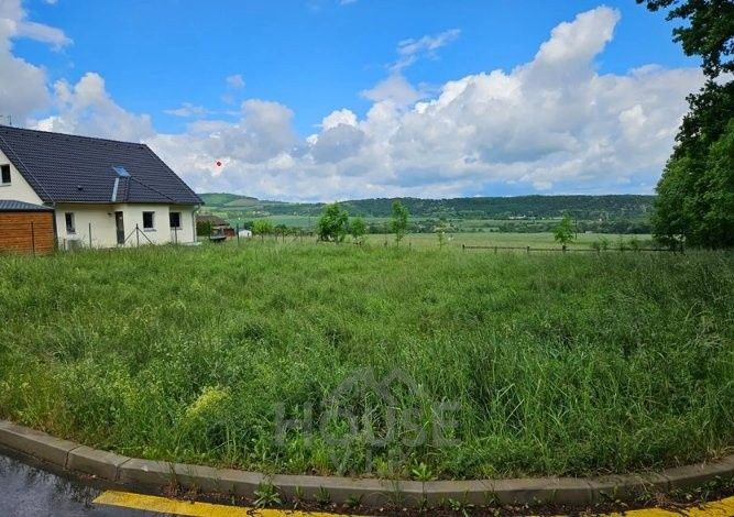 Pozemek pro bydlení, 914 m²