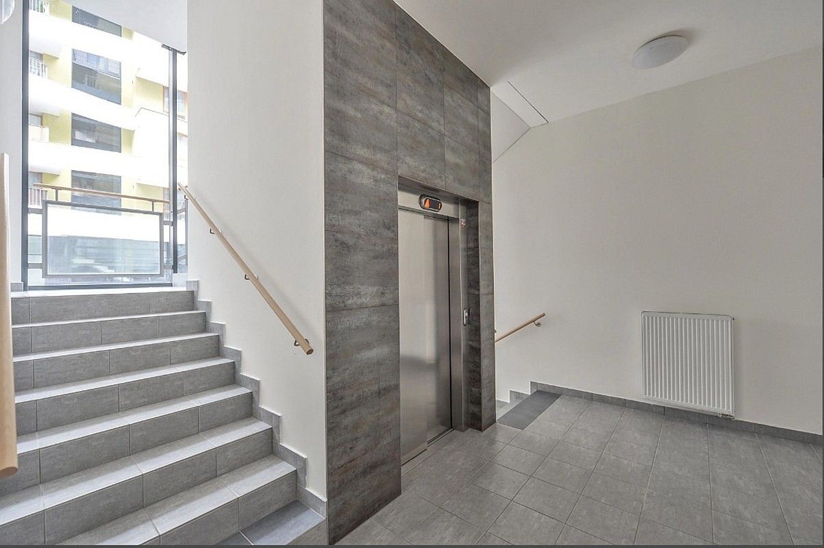 Nemovitost · 20 m² · Praha - Libeň, okres Praha 9, Hlavní město Praha - 4