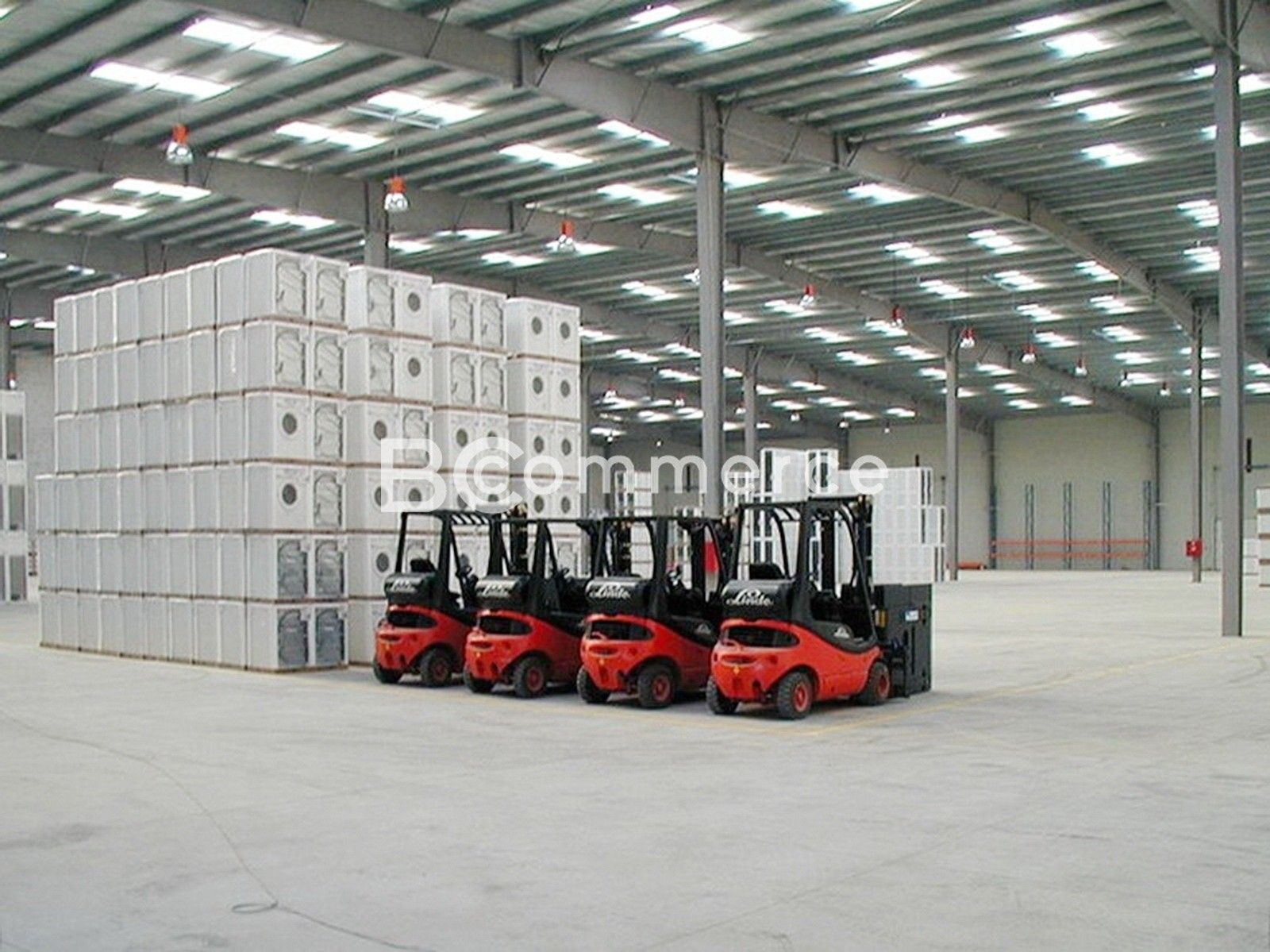 Sklady, Slatina, Brno, 3 000 m²