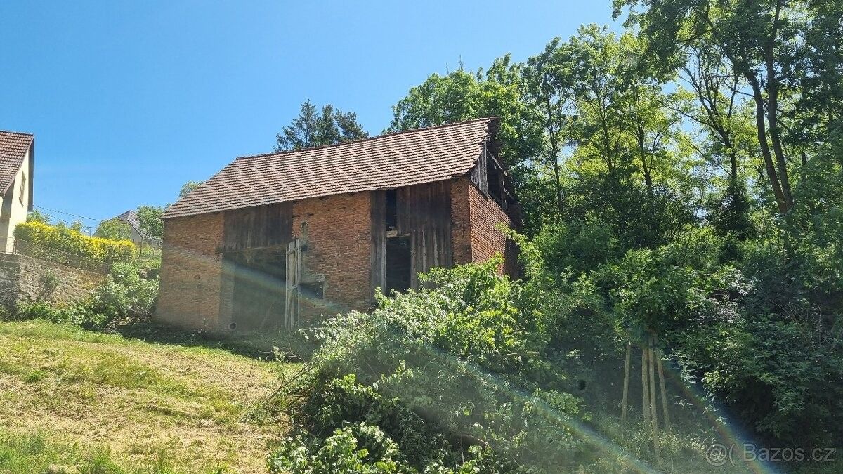 Prodej chata - Mšeno u Mělníka, 277 35, 900 m²