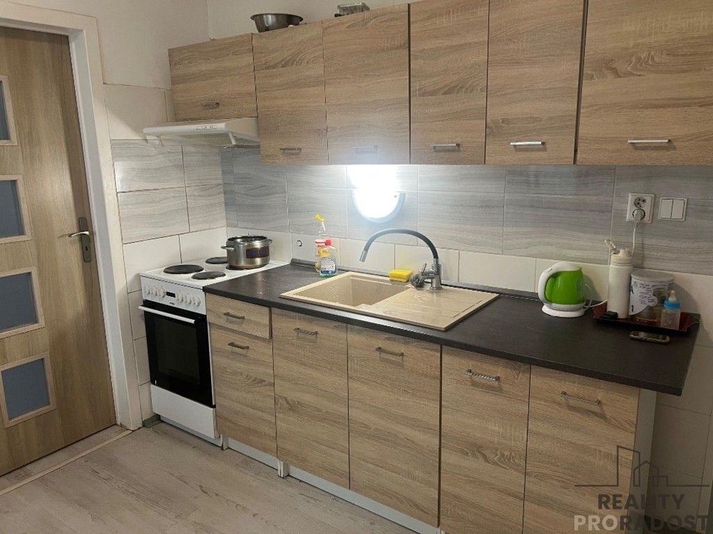 3+1, Jindřicha Plachty, Ústí nad Labem Mojžíř, 70 m² - 1