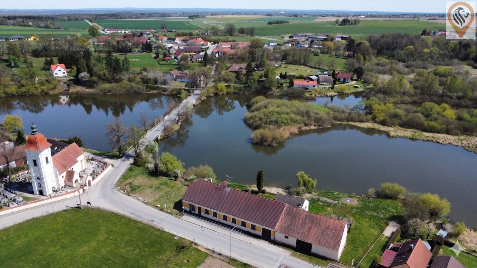 Rodinné domy, Lišov Dolní Slověnice, 387 m² - 1