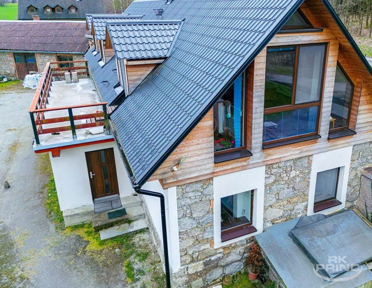 Prodej rodinný dům - Víska, Vysoký Chlumec, 460 m²