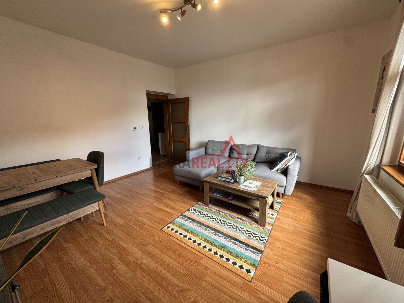 Byt 2+1 · 45 m² · Souběžná I, Praha - 3