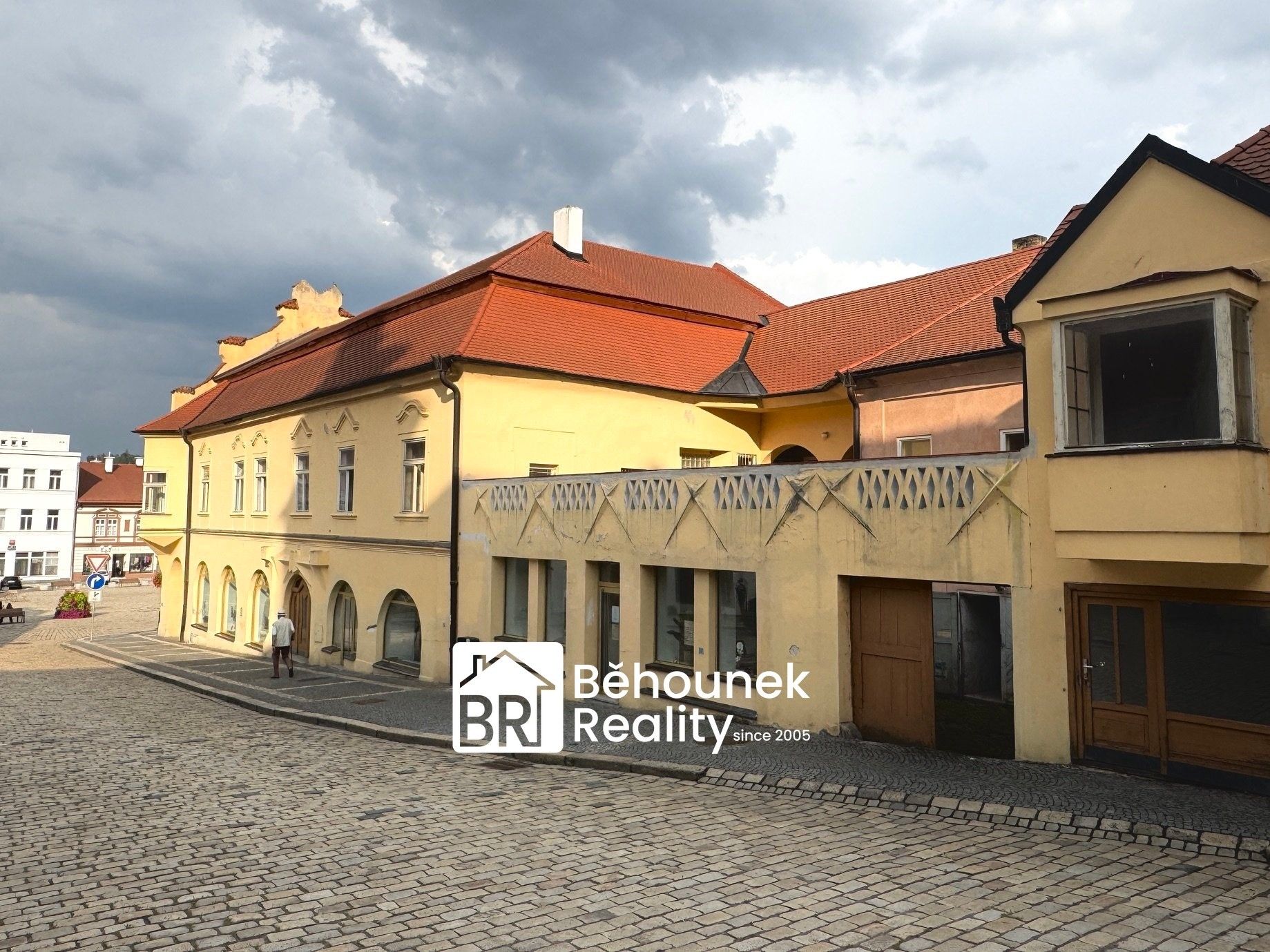 Vila · 950 m² · Masarykovo náměstí, Pelhřimov - 4
