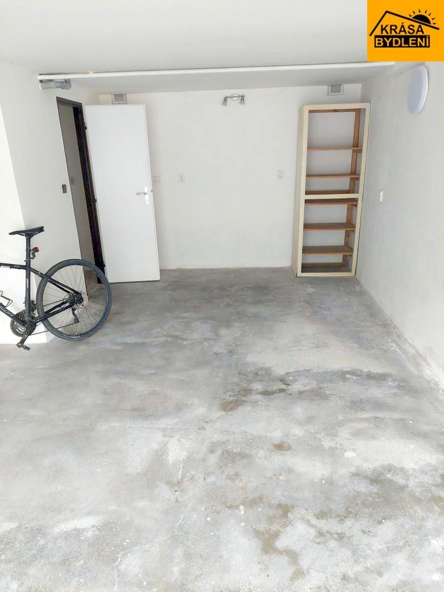 Pronájem garáž - Olomouc, 30 m²