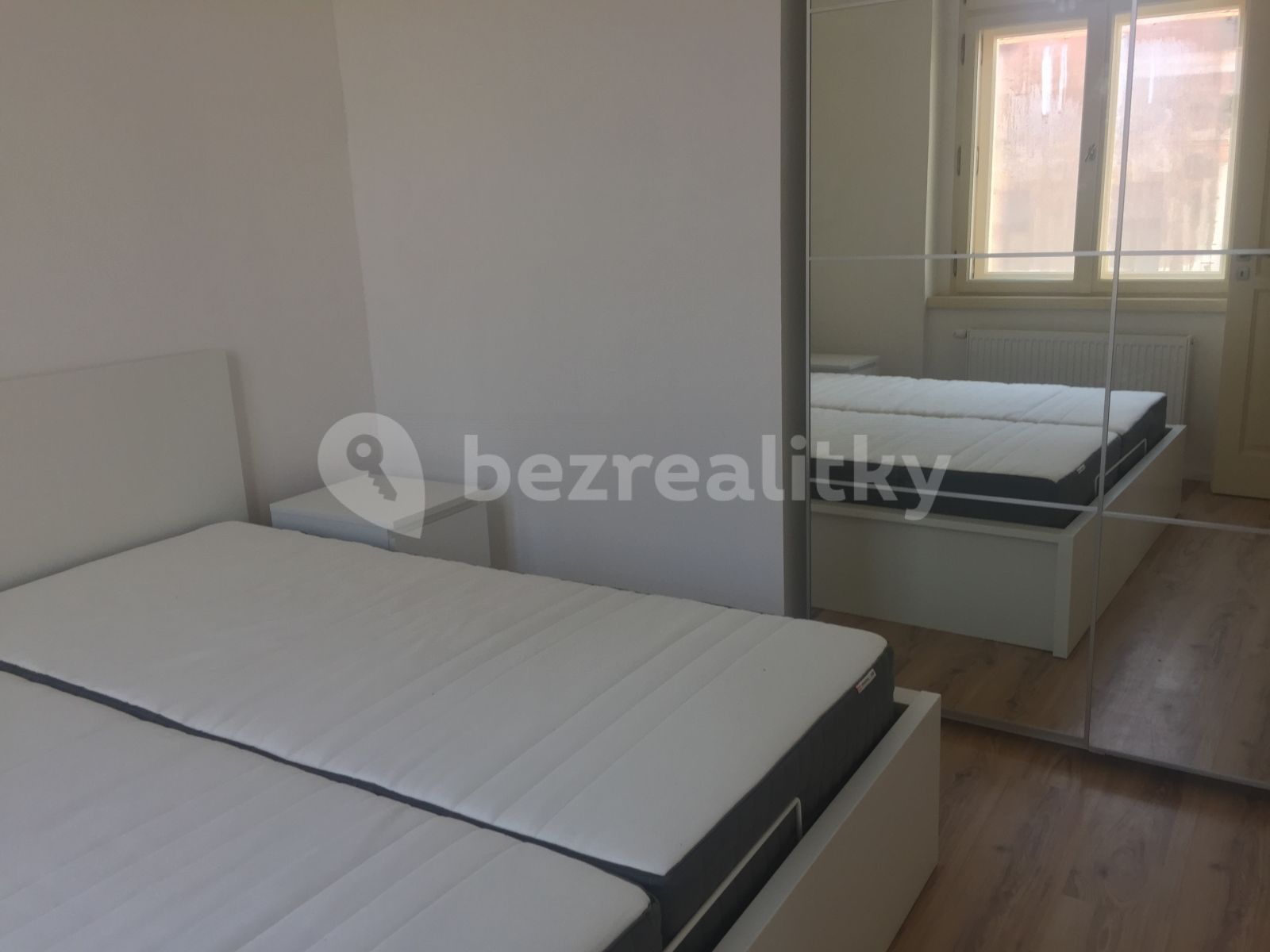Pronájem byt 2+kk - Veverkova, Praha - Holešovice, 45 m² - 5