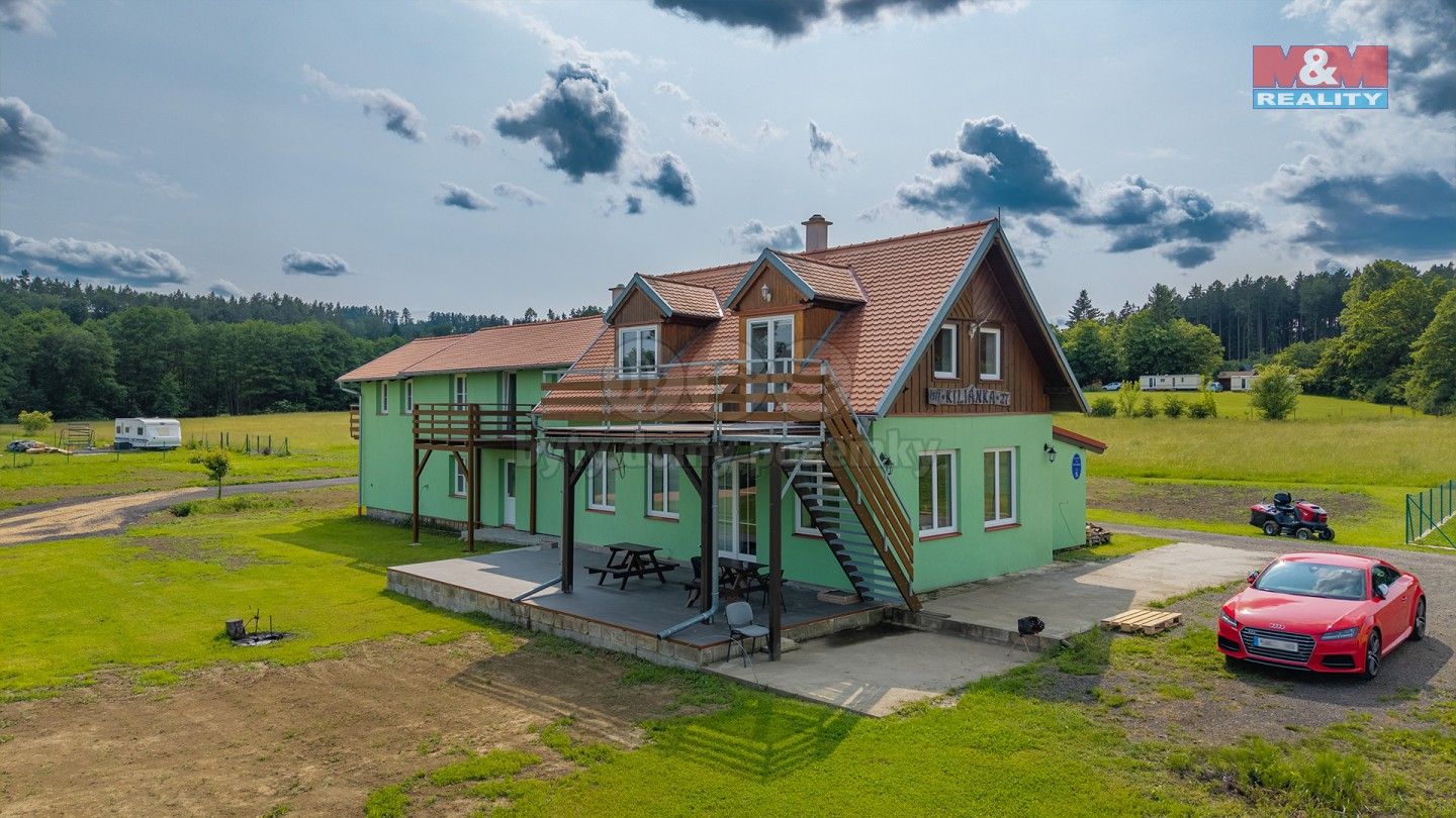 Ubytovací zařízení, Ostružno, 245 m²