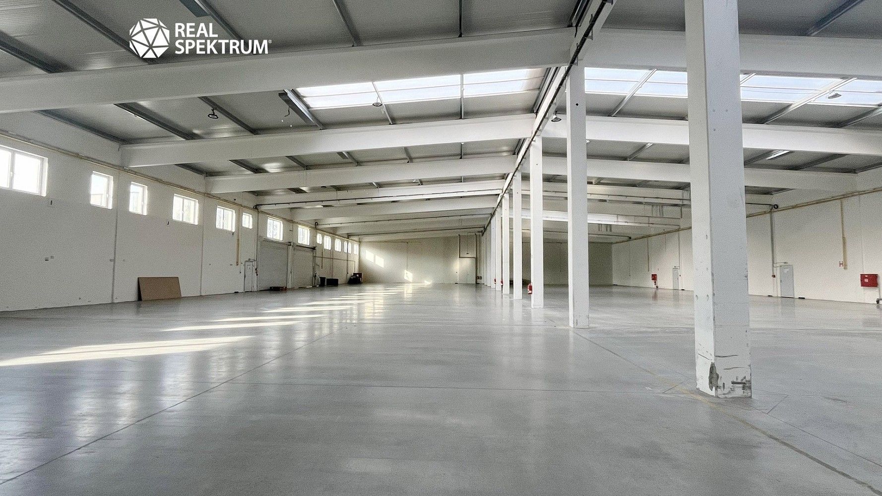 Sklady, Blanenská, Kuřim, okres Brno-venkov, 2 000 m² - 1
