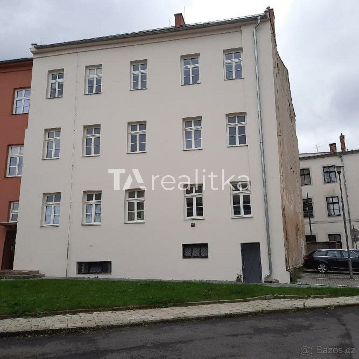 Prodej dům - Opava, 746 01, 700 m²