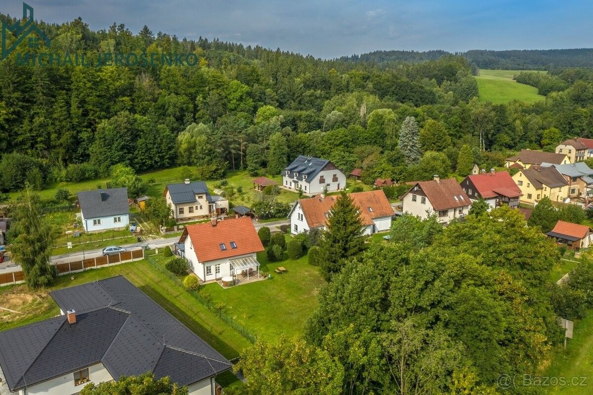 Rodinné domy, Mladé Buky, 542 23