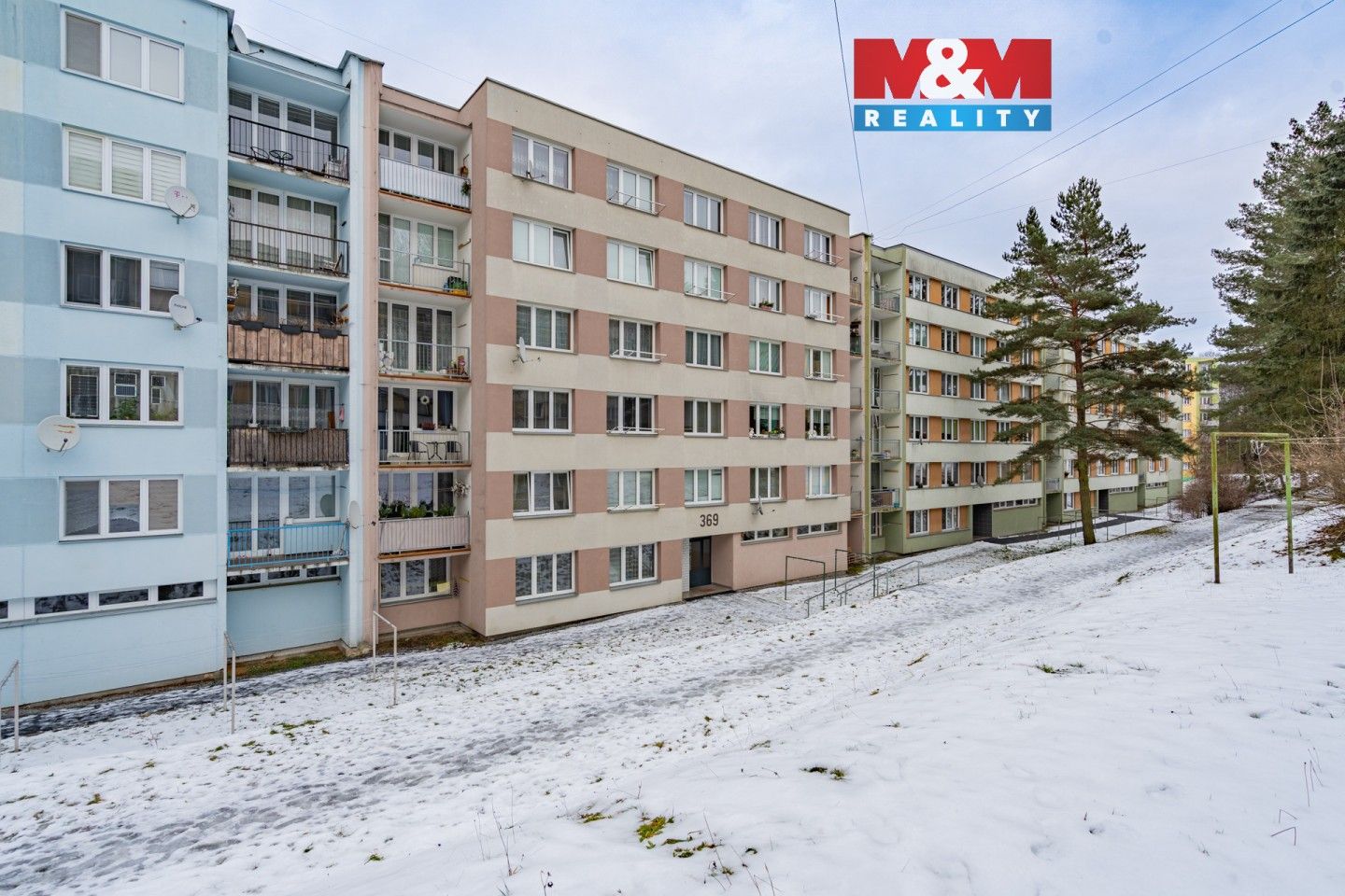 3+1, Sídliště Plešivec, Český Krumlov, 74 m²