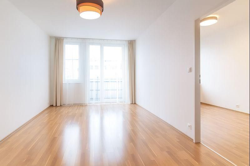Pronájem byt 2+kk - Terezínská, Praha, 60 m²