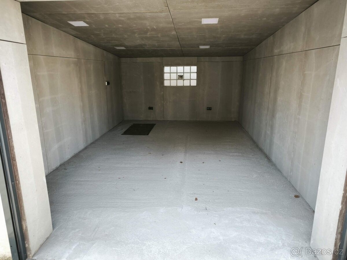 Prodej garáž - Kyjov, 697 01