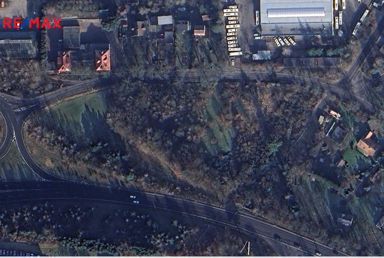 Prodej komerční pozemek - Karlovy Vary, 12 m²