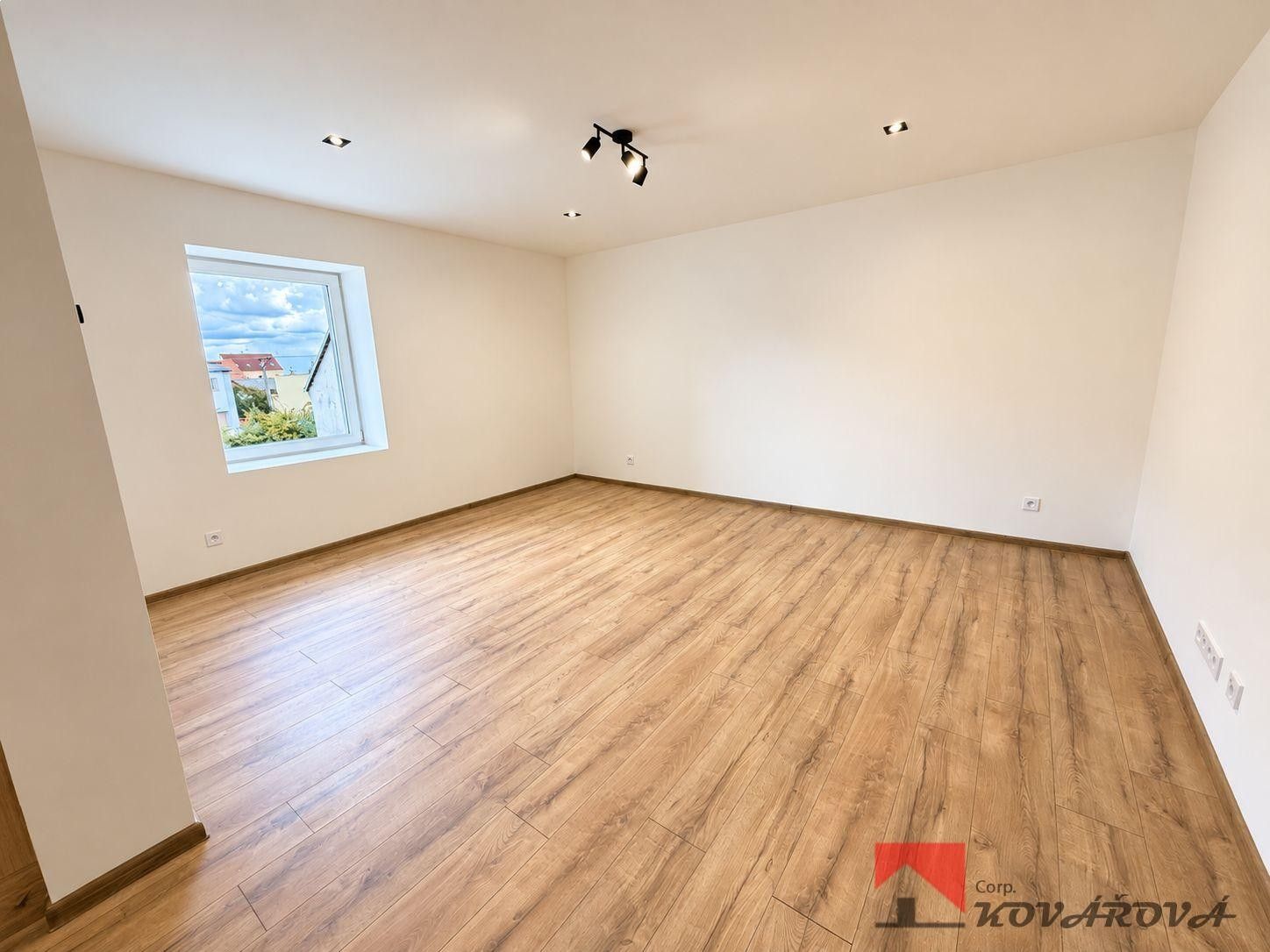 2+kk, Svinařovská , Smečno, 56 m² - 2