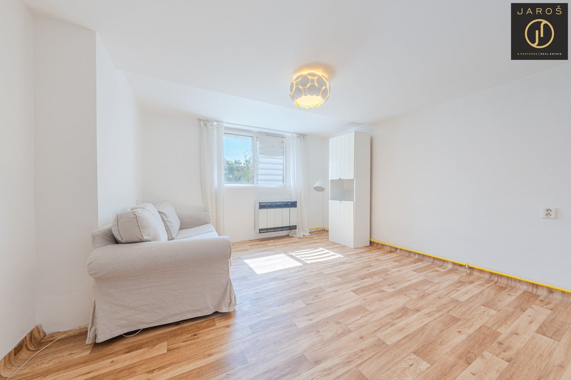 Byt 2+1 · 48 m² · Komenského, Unhošť - 3