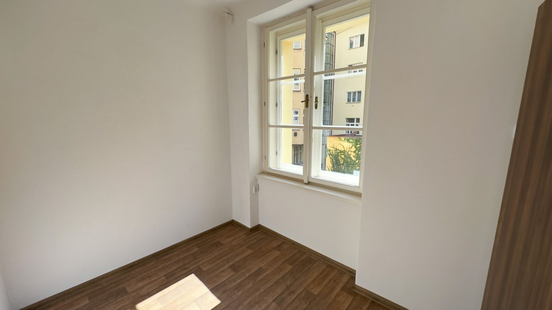 Pronájem byt 2+1 - Žerotínova, Praha - Žižkov, 37 m² - 5