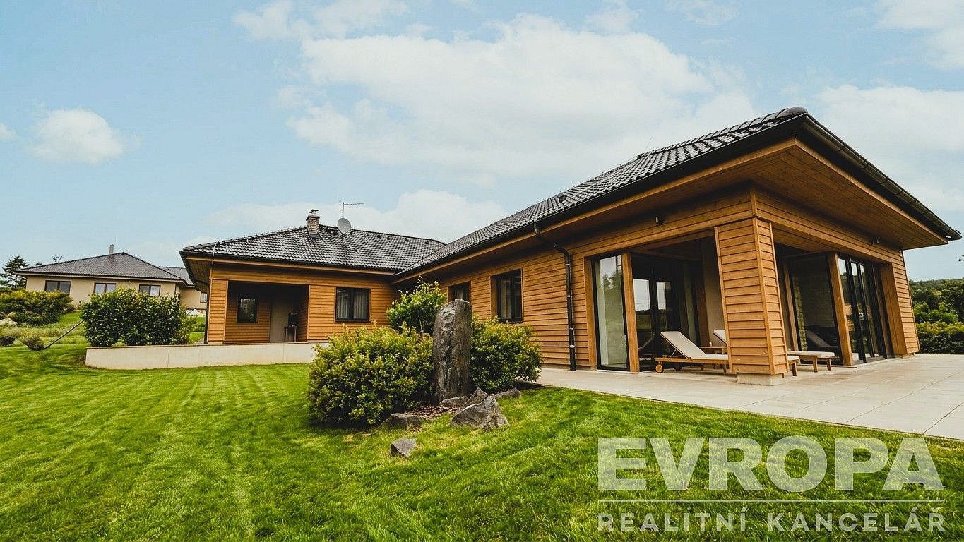 Rodinný dům, 378 m²