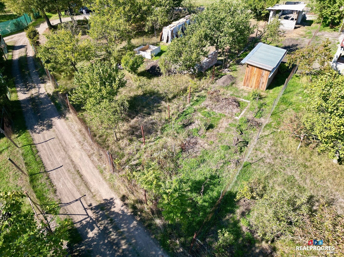 Pozemky pro bydlení, Újezd u Brna, okres Brno-venkov - 1