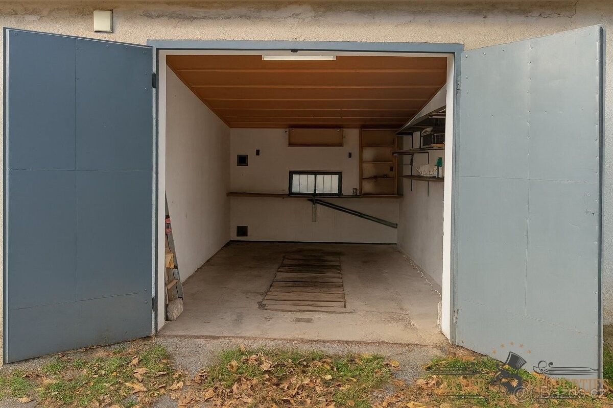 Garáže, Pardubice, 530 03