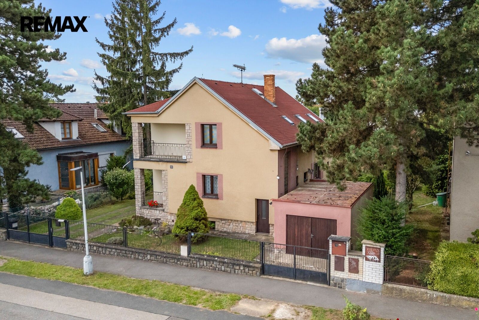 Prodej rodinný dům - Smaragdová 500, Praha Slivenec, 160 m² - 2