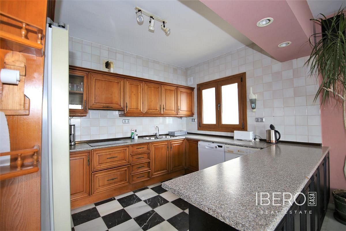 Prodej rodinný dům - Estepona, ES, 300 m² - 5