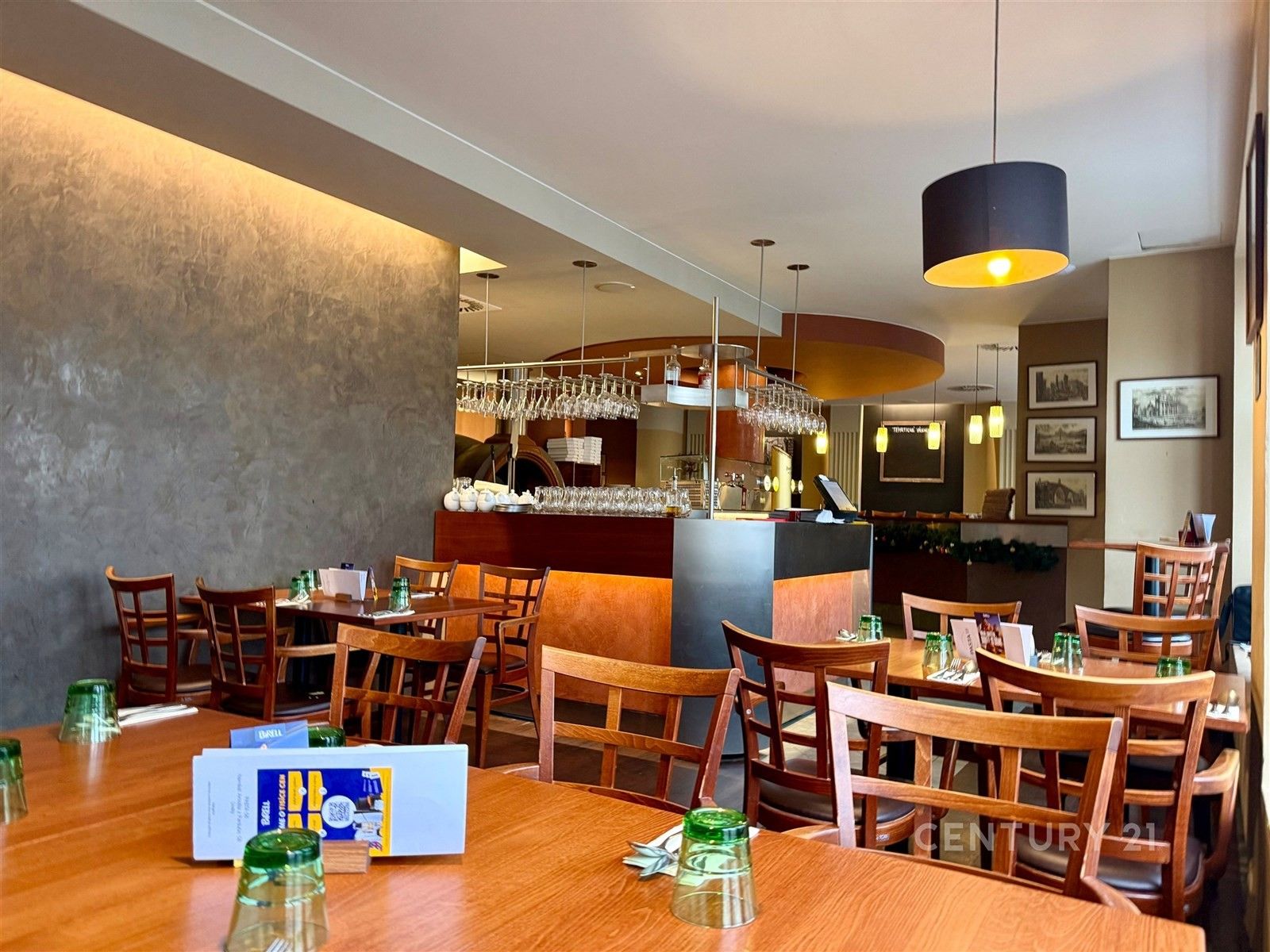 Pronájem restaurace - Arnošta z Pardubic, Úvaly, 723 m²