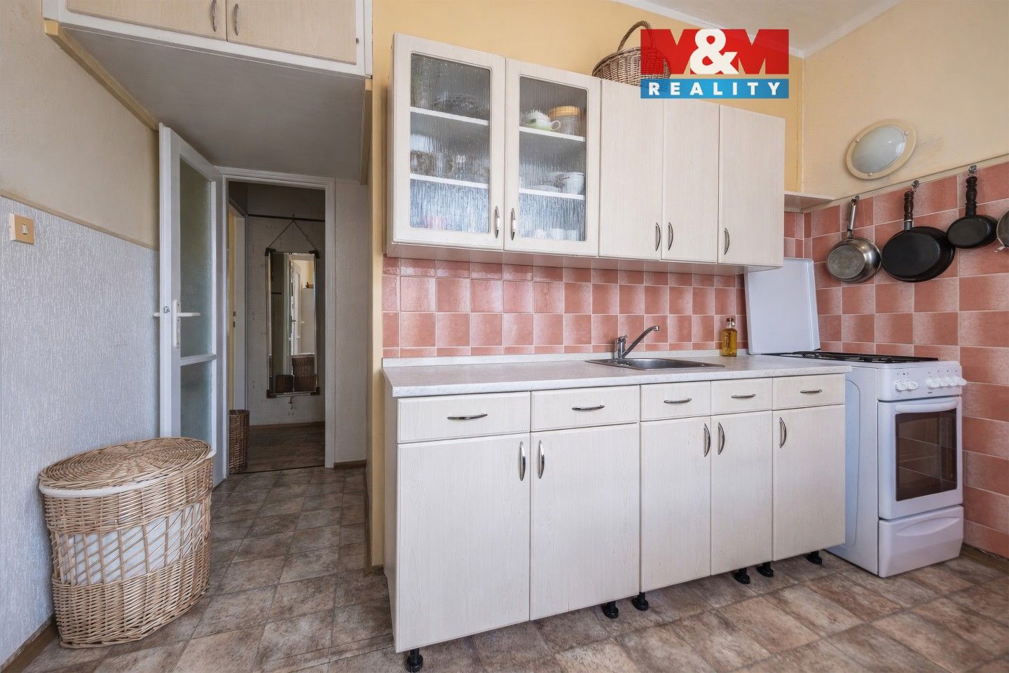 2+1, Maxe Švabinského, Most, 53 m²