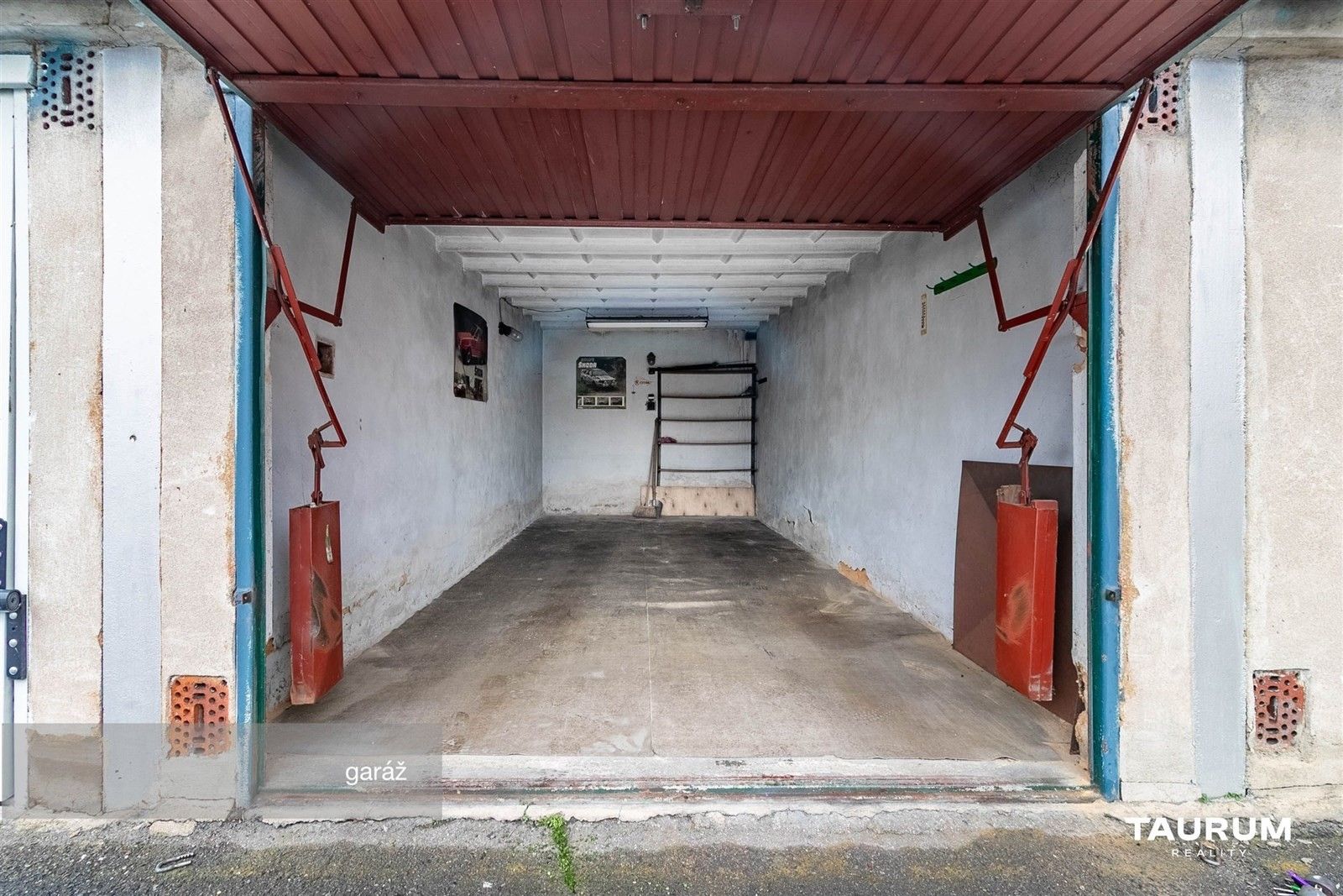 Garáže, Plzeň, 19 m² - 2