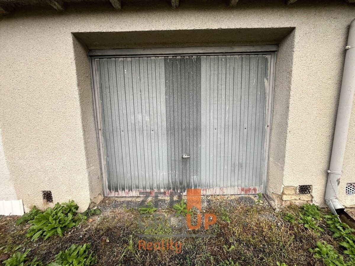 Garáže, Němčice nad Hanou, 798 27