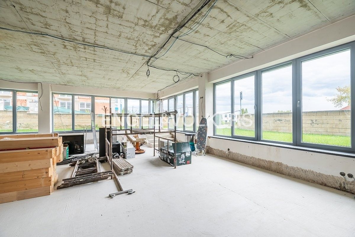 Obchodní prostory · 260 m² · Nákupní 1420, Jesenice - 3