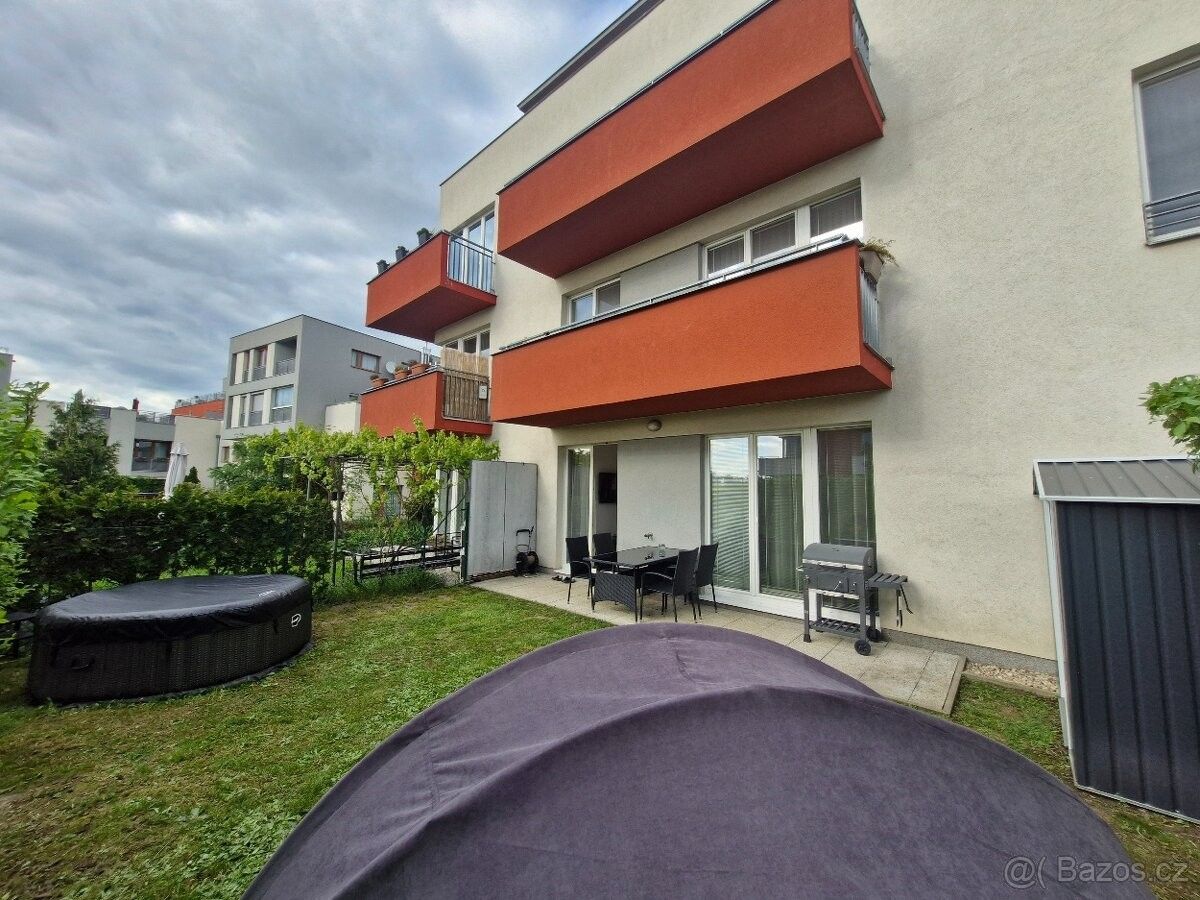 Prodej byt - Praha, 104 00