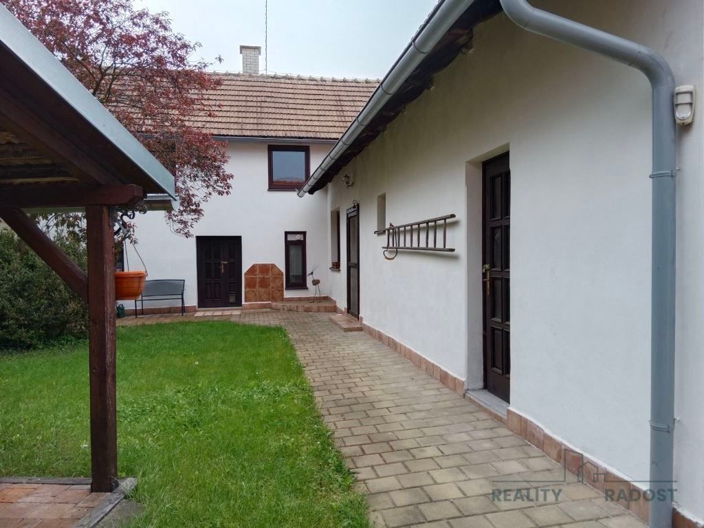 Prodej rodinný dům - Lípová, Třebestovice, 379 m²