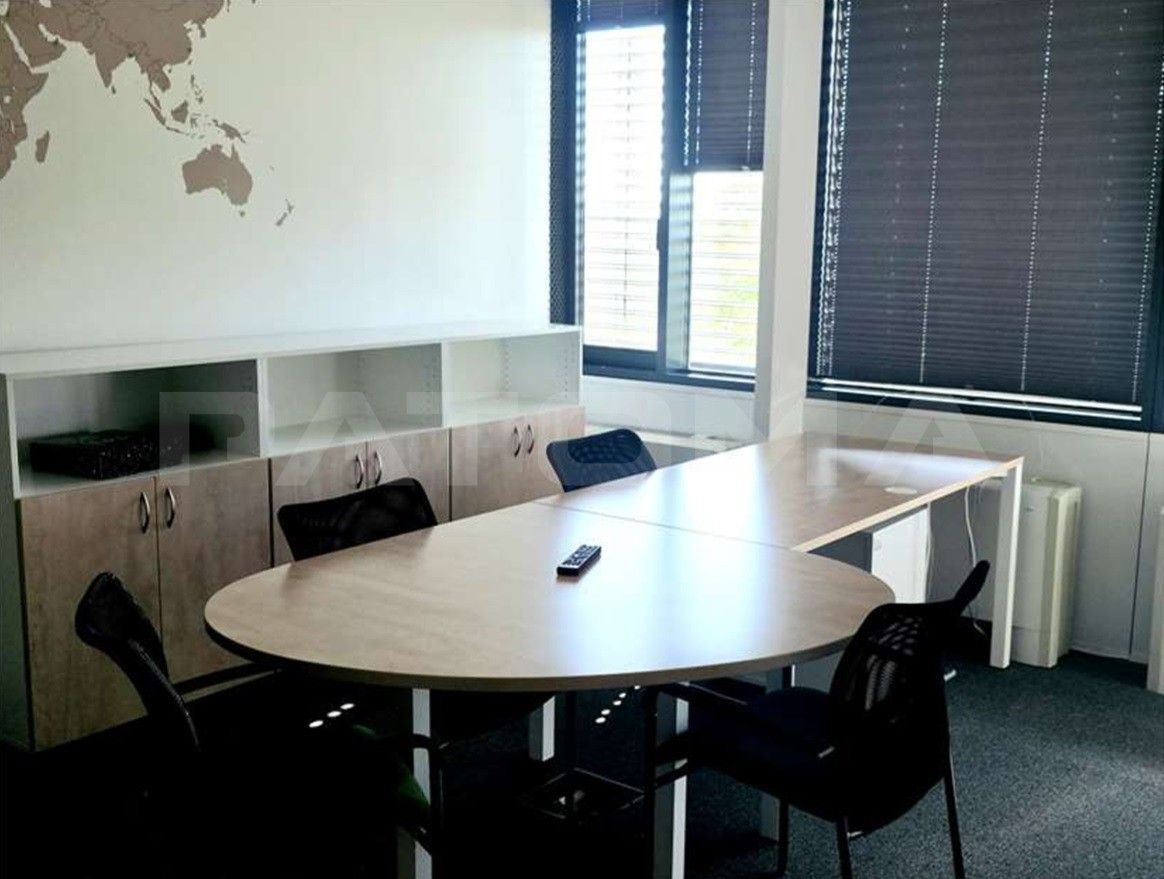 Kancelář · 256 m² · Prosecká, Praha - 4