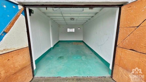 Pronájem garáž - Uherské Hradiště, 686 01