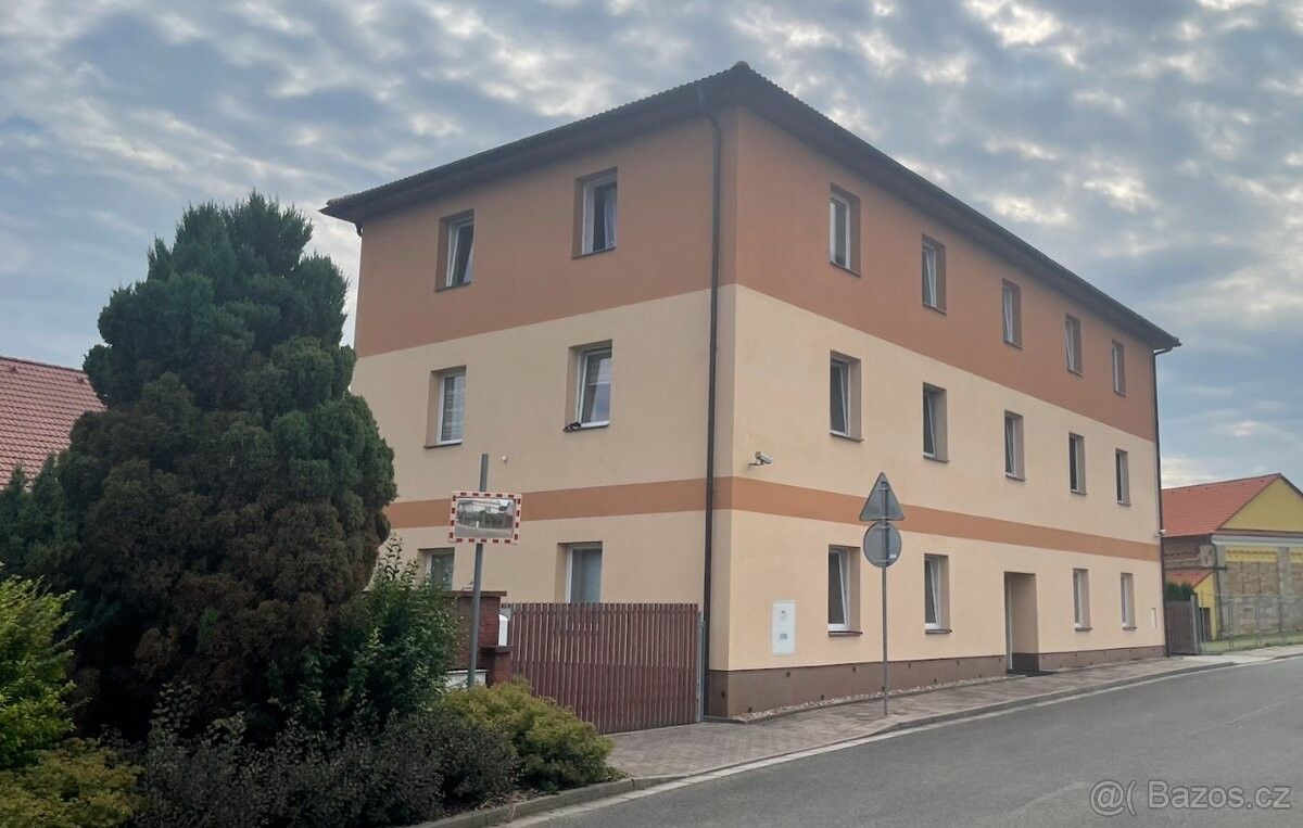 Byty, Smiřice, 503 03 - 1