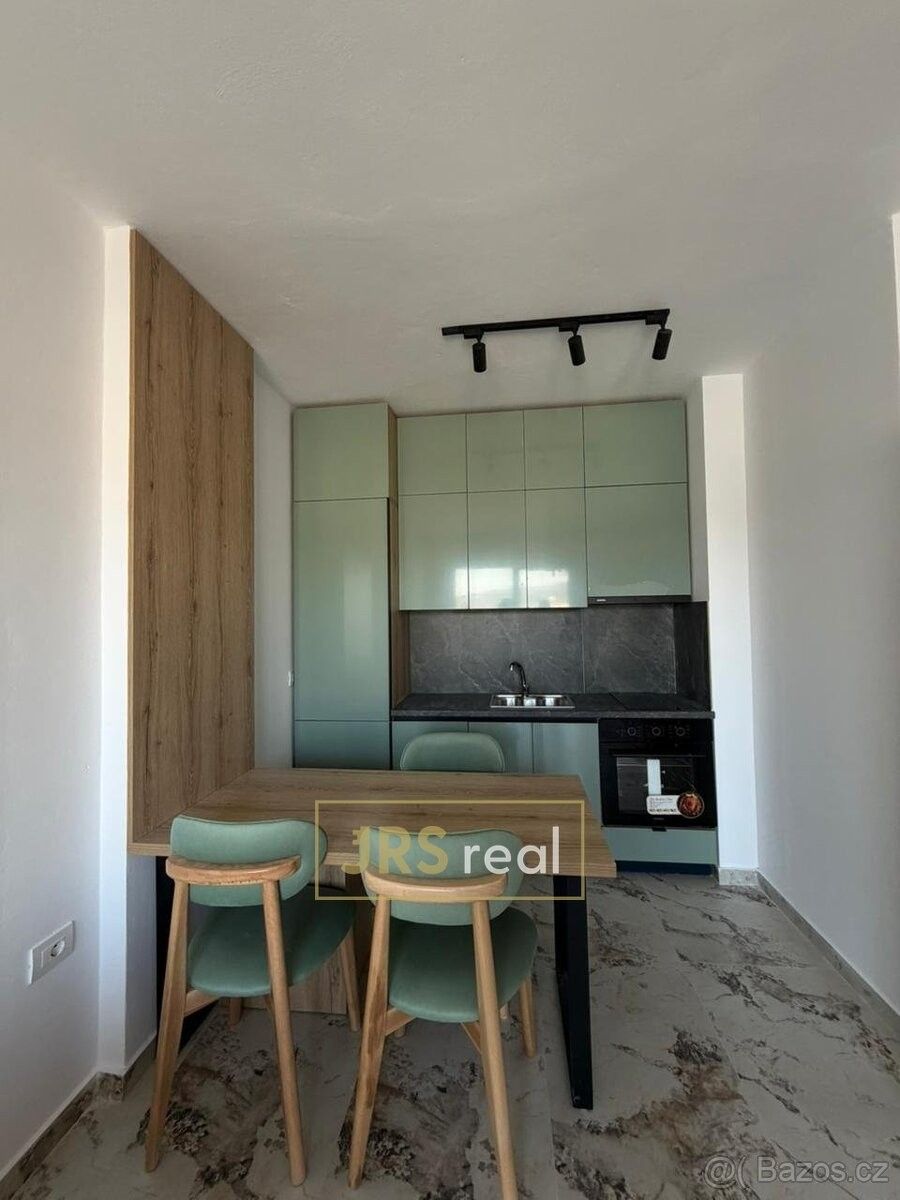 Prodej byt - 987 66, Zahraničí