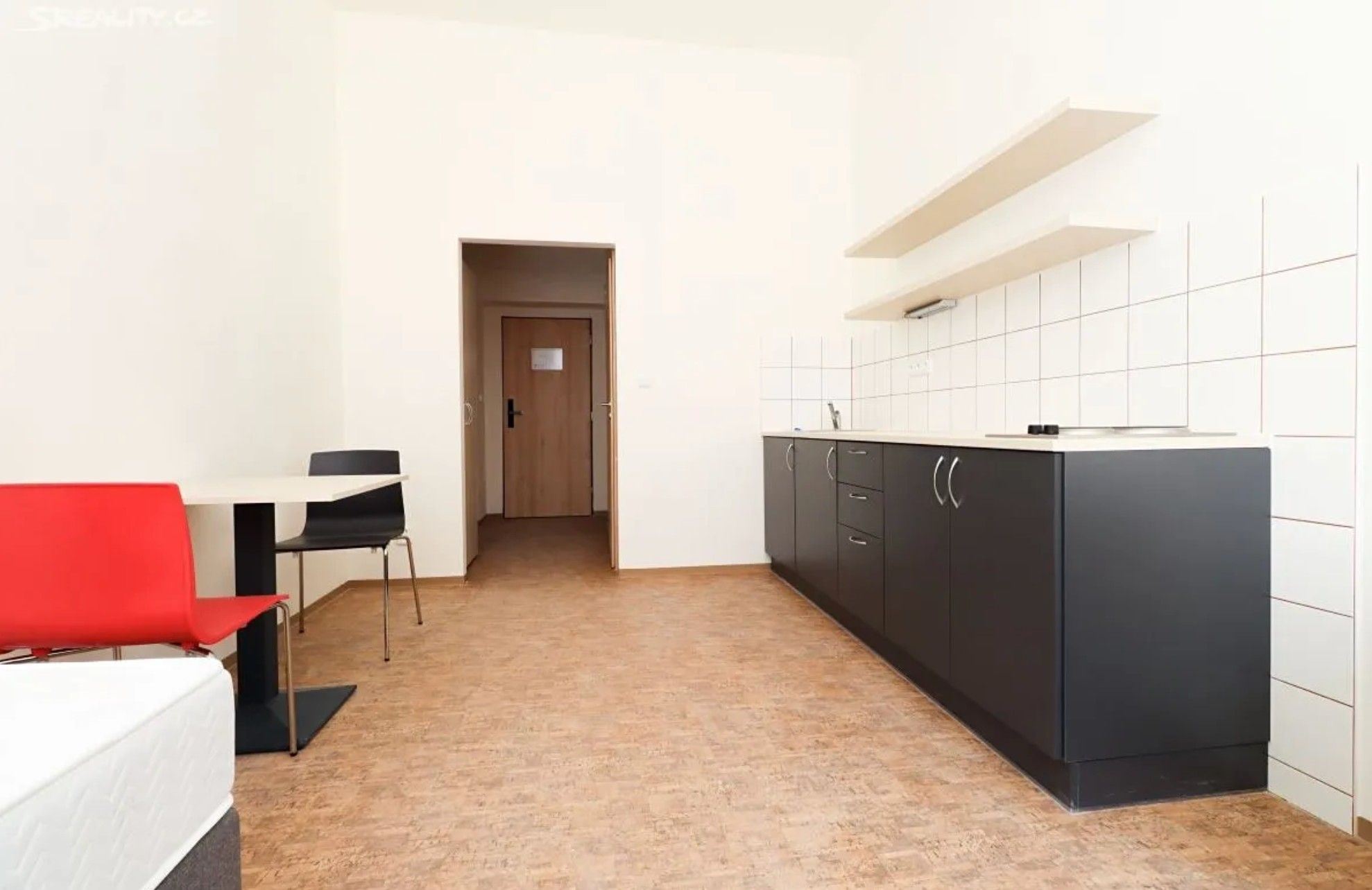 1+kk, Křížová, Praha, 24 m²