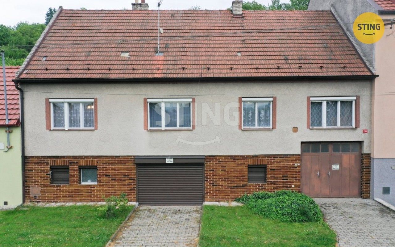 Rodinné domy, U Cihelny, Uherské Hradiště, 300 m²