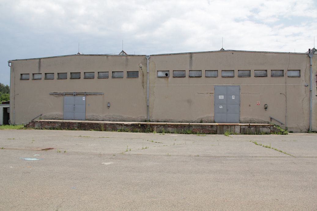 Výrobní prostory, 596 m²