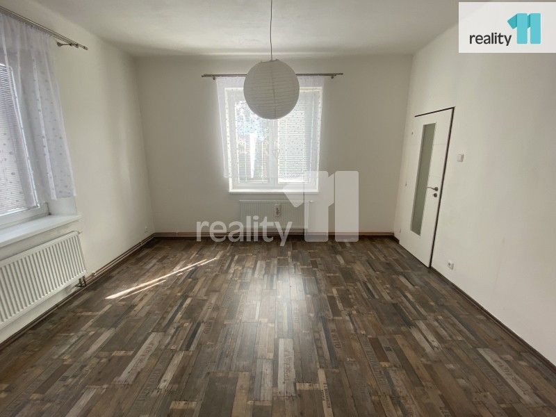 Pronájem byt 1+1 - Palackého, Dobřany, 35 m²