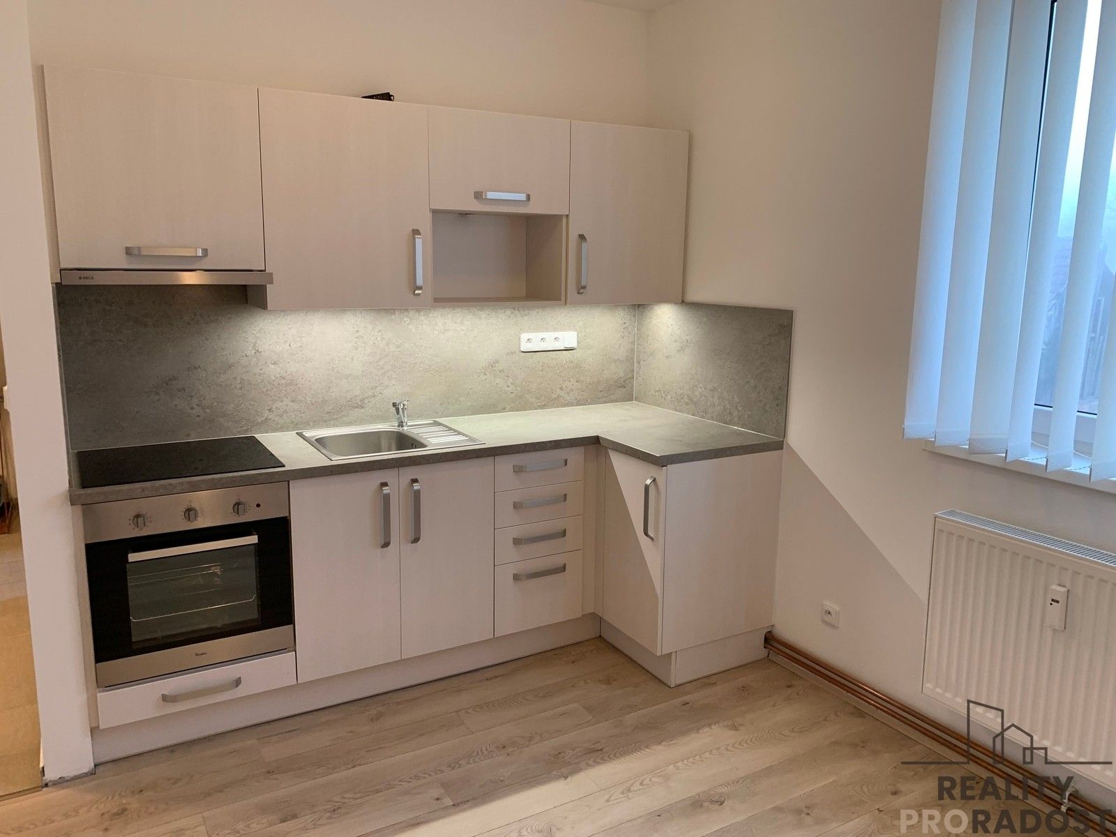 Pronájem byt 3+kk - Náměstí, Ledenice, 70 m²