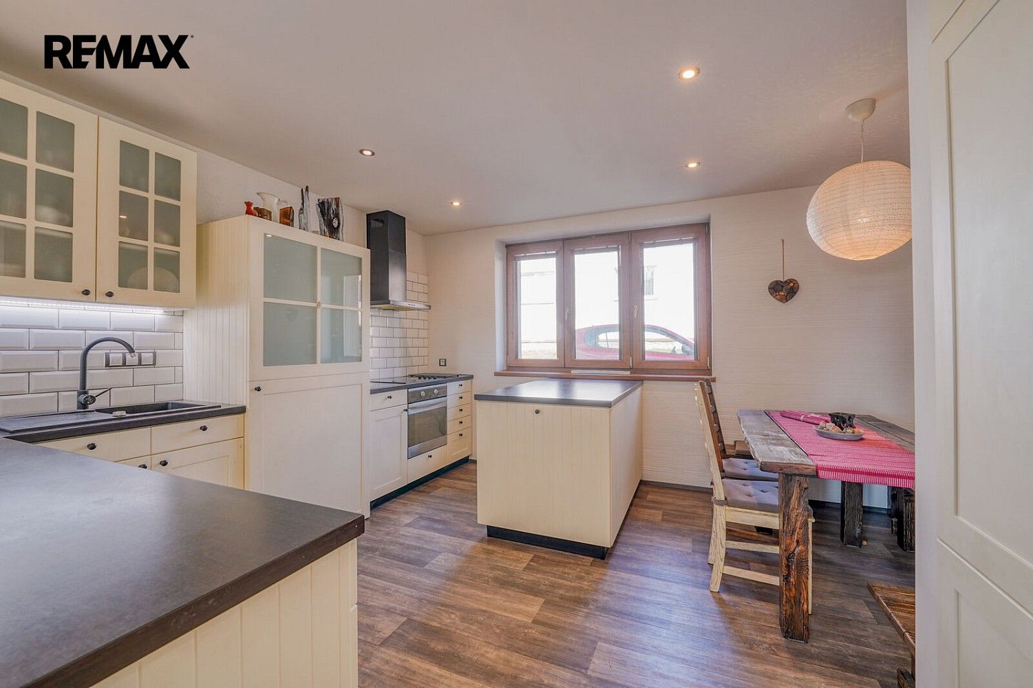 Prodej rodinný dům - Zbůch, okres Plzeň-sever, Plzeňský kraj, 230 m² - 5