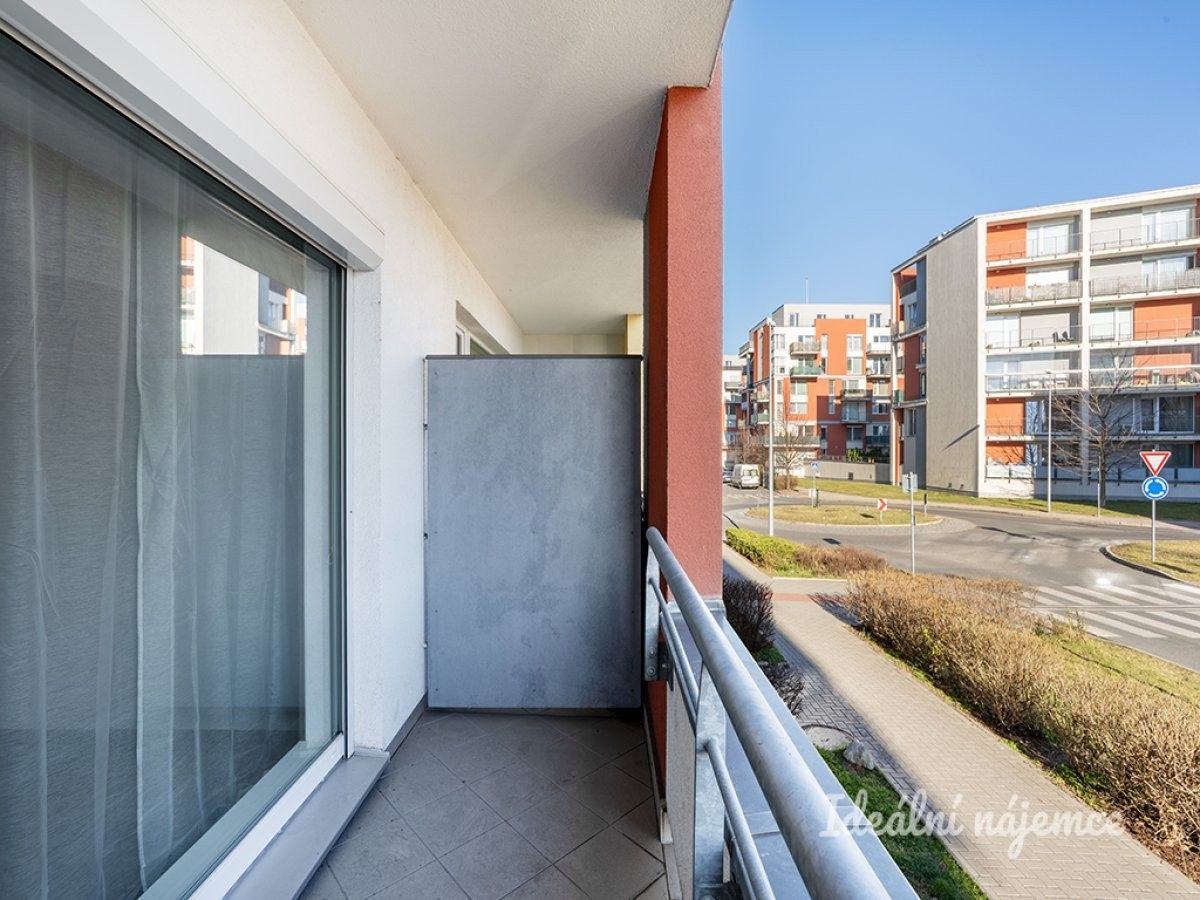 Pronájem byt 1+kk - Sazovická, Praha, 30 m² - 5