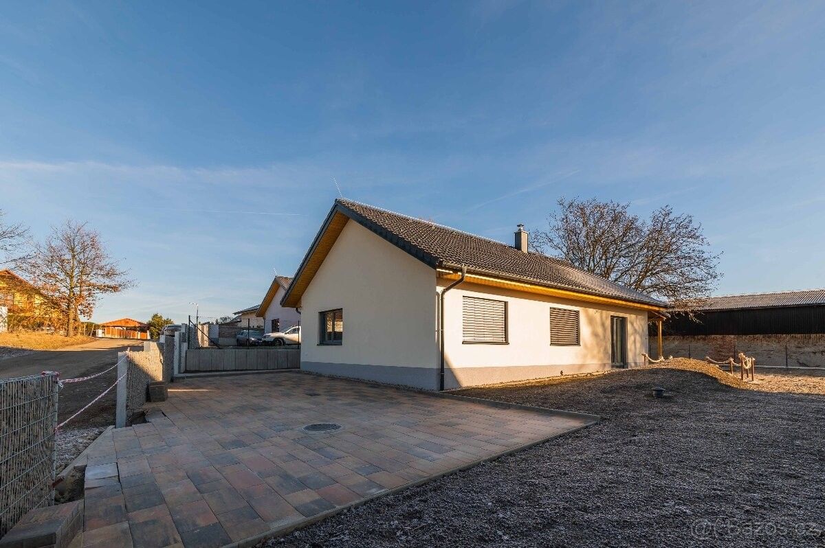 Prodej rodinný dům - Pavlíkov, 270 21