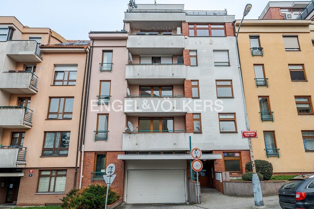 Ostatní, Břevnovská, Praha, 16 m²