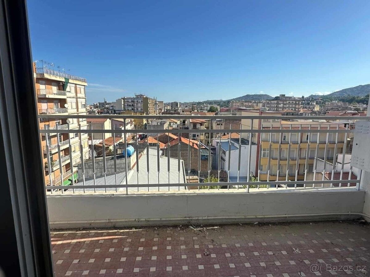 Prodej byt - 987 66, Zahraničí