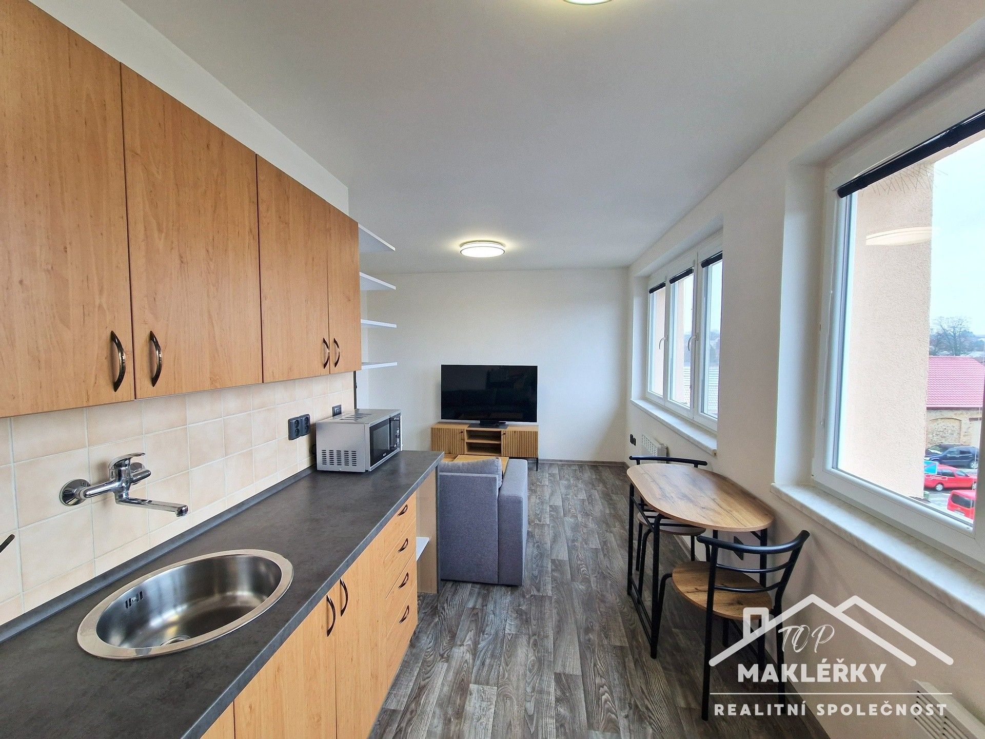 Pronájem byt 2+kk - Tylova, Plaňany, 40 m²