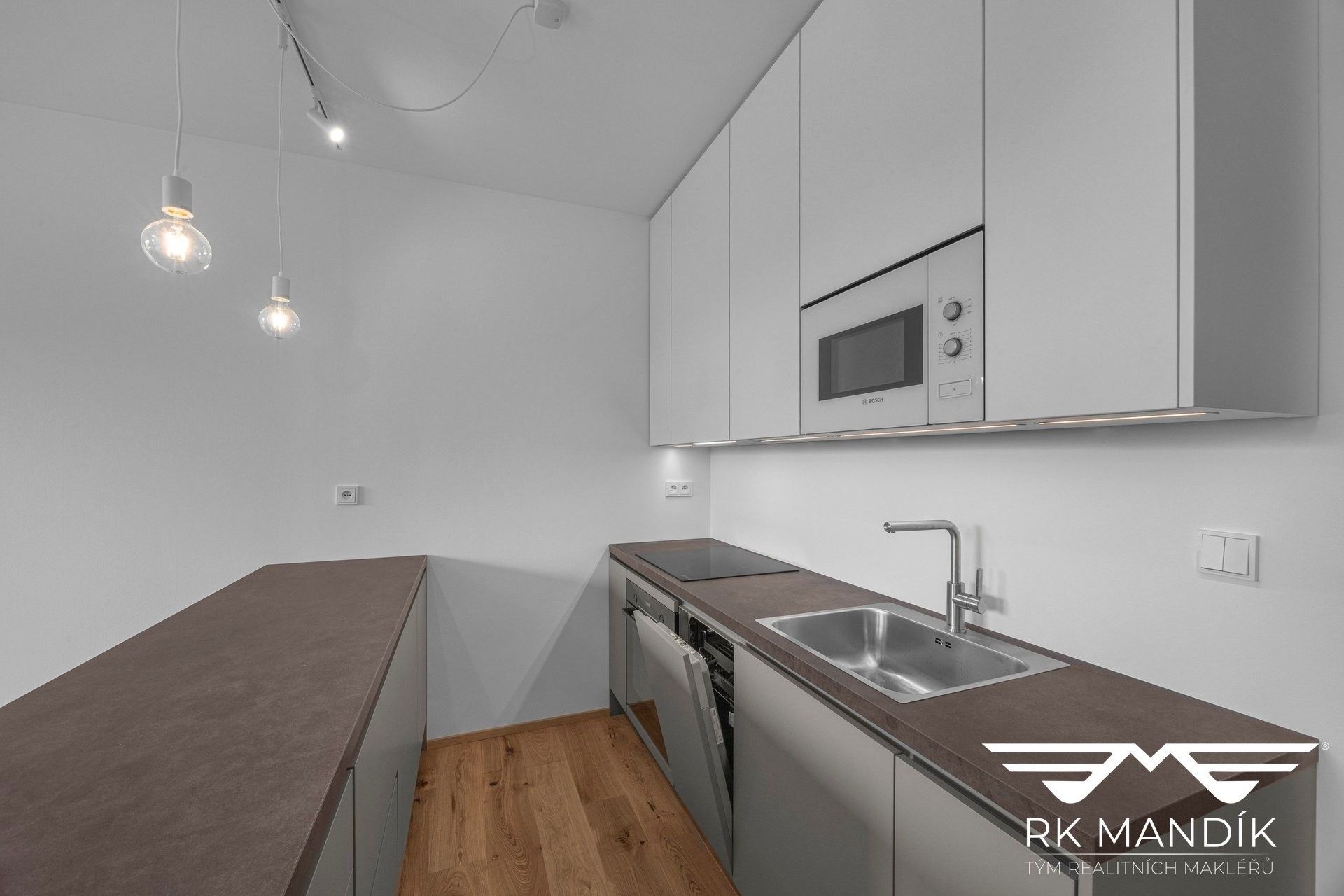 1+kk, Valečovská, Praha, 45 m² - 2